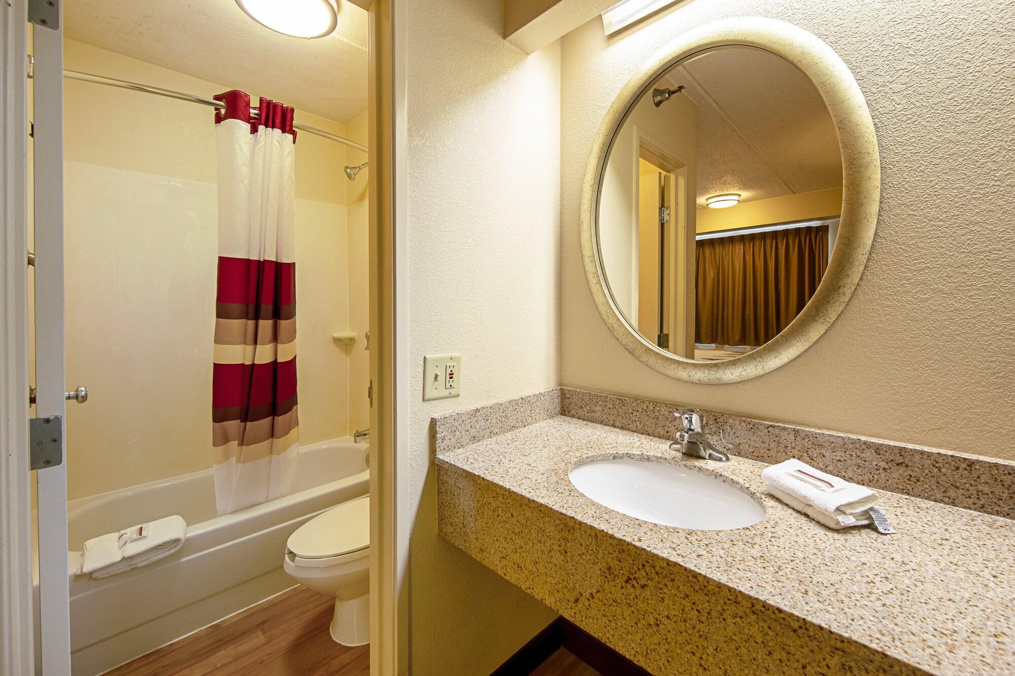 Red Roof Inn Charleston - Kanawha City, Wv Bagian luar foto